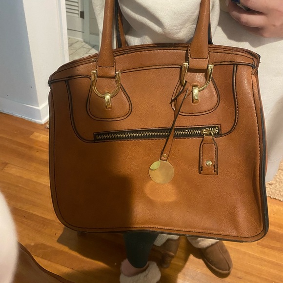 London Fog Satchel - Picture 4 of 4